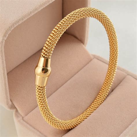 Women's Luxury and Designer Bracelets 